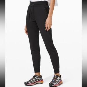 LULULEMON HIGH RISE FLEECE JOGGER